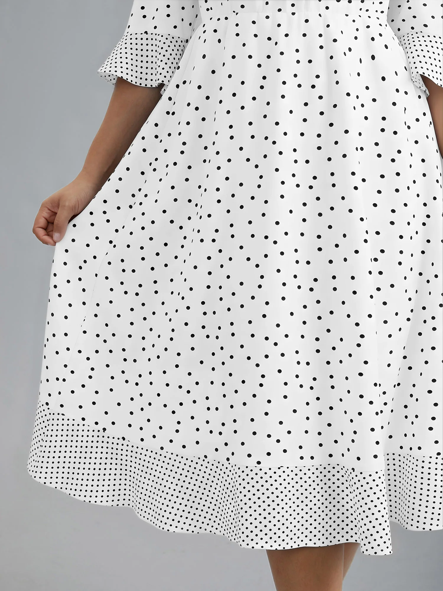 Crew Neck Polka Dot Waist Cinched Dress - Image 11