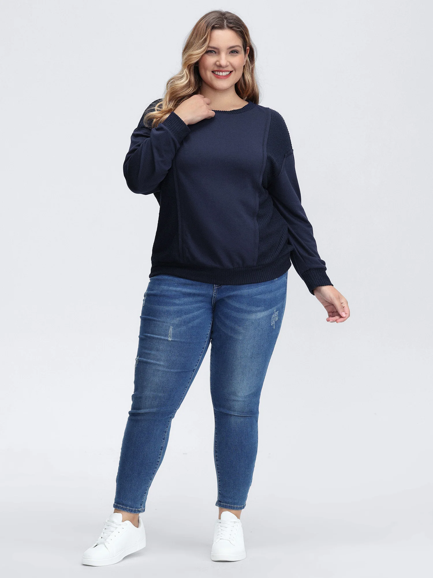 Crew Neck Textured Patchwork Sweatshirt - Image 3