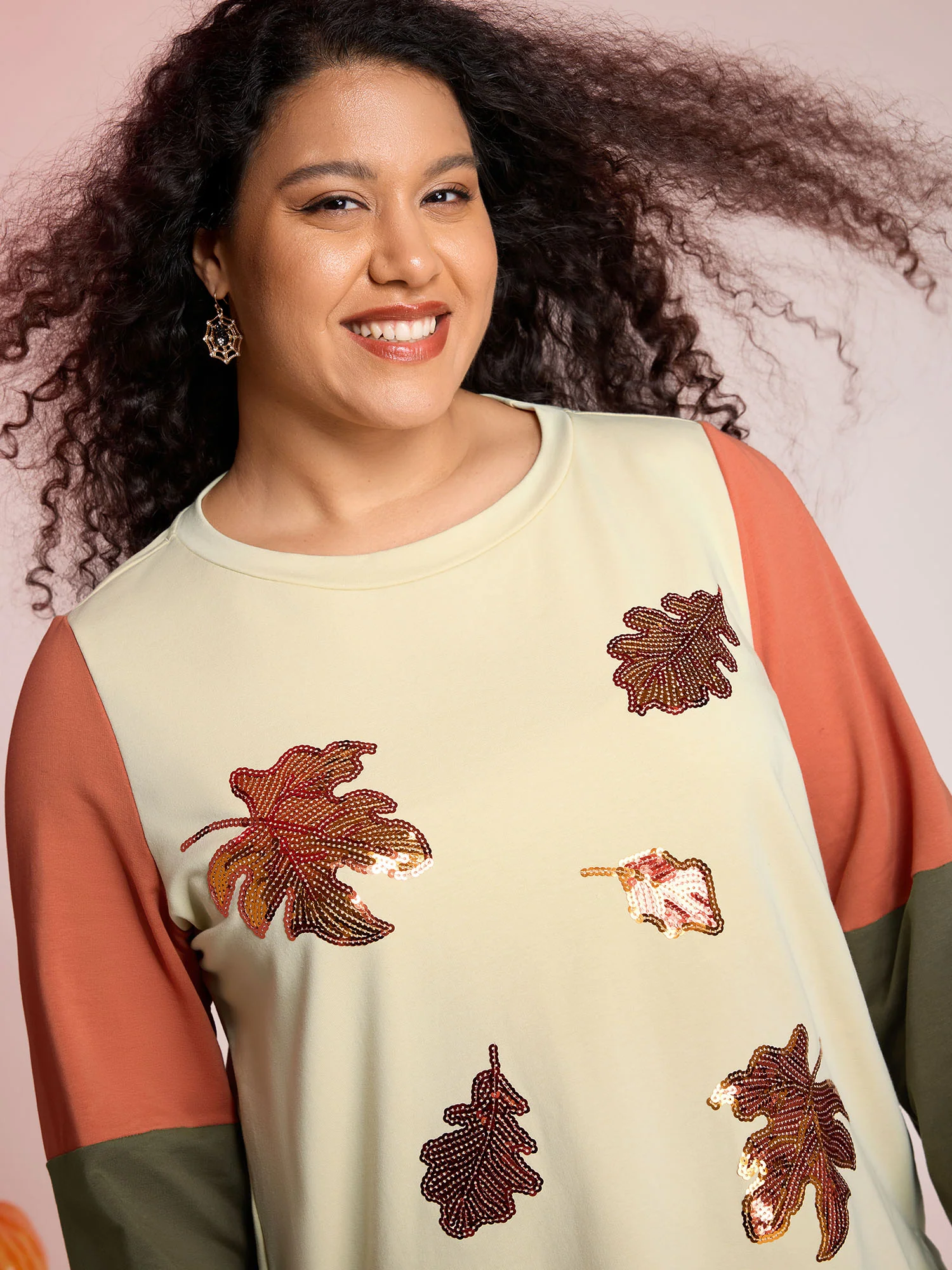 Crisp Leaf Print Sequin Embroidery Sweatshirt - Image 2