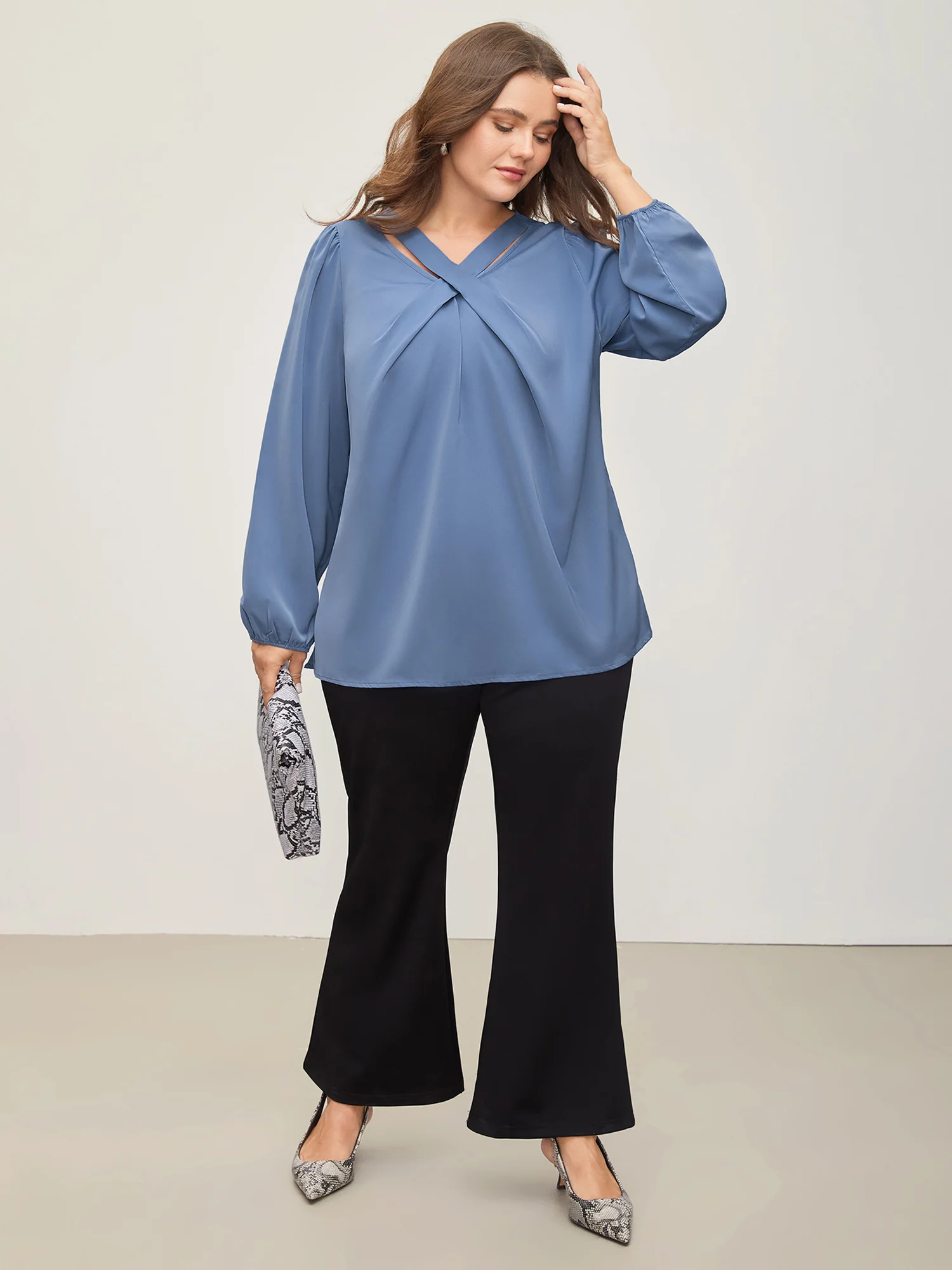 Criss Cross Neckline Puff Sleeve Gathered Blouse - Image 3