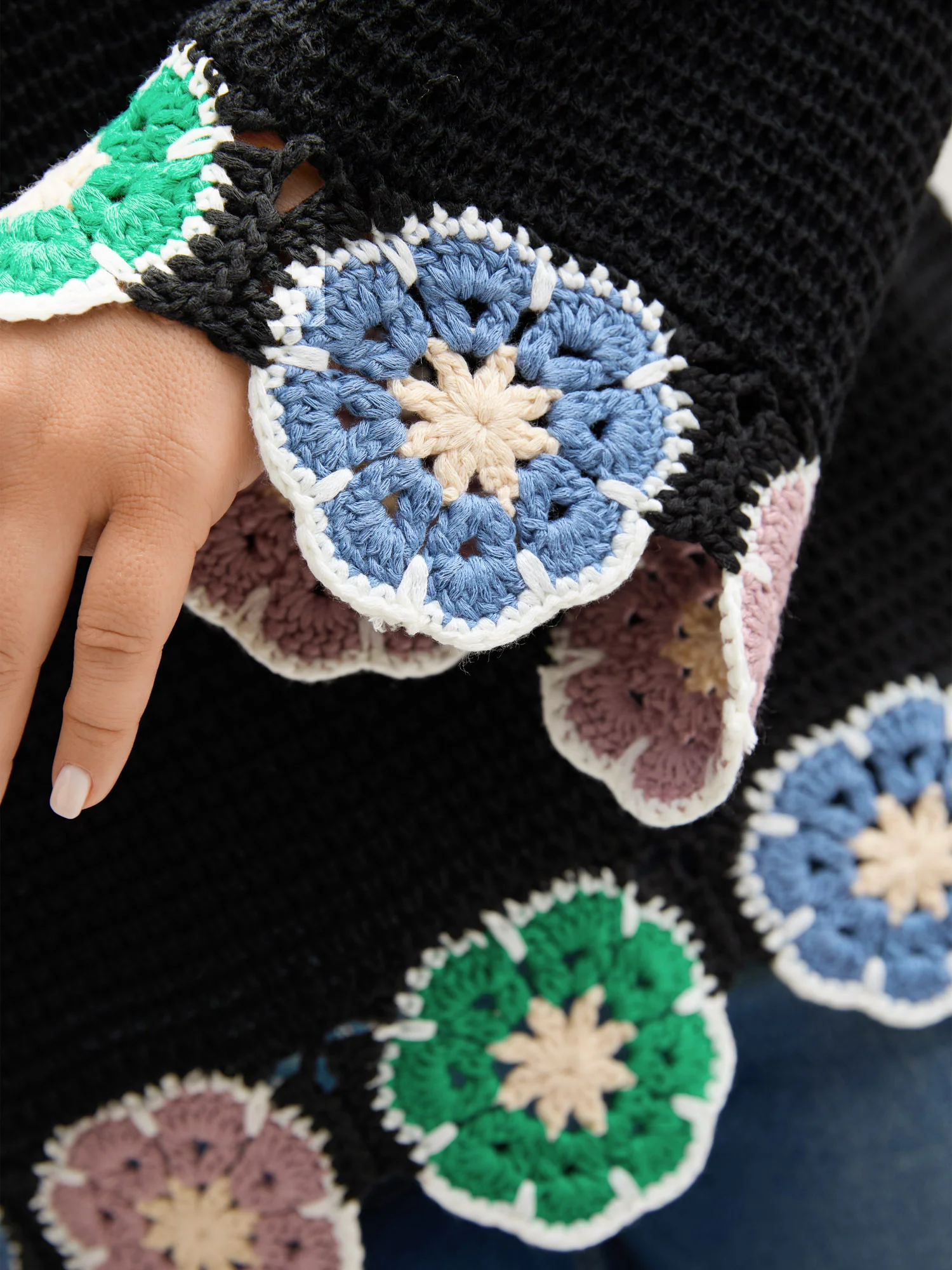 Crochet Floral Hem V-Neck Pullover - Image 2