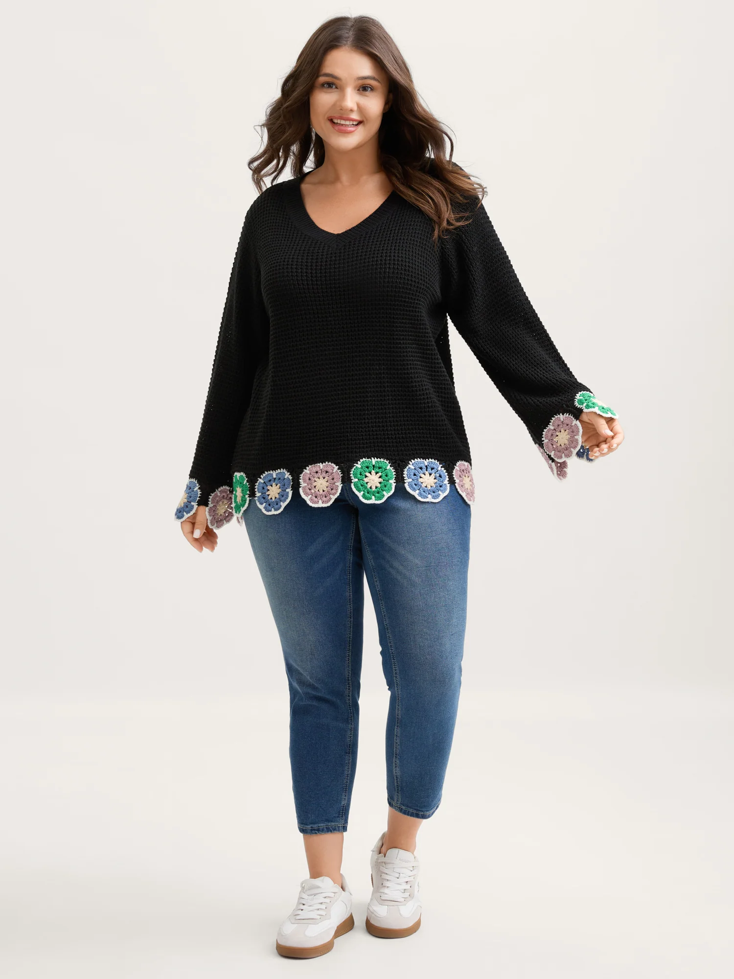 Crochet Floral Hem V-Neck Pullover - Image 3