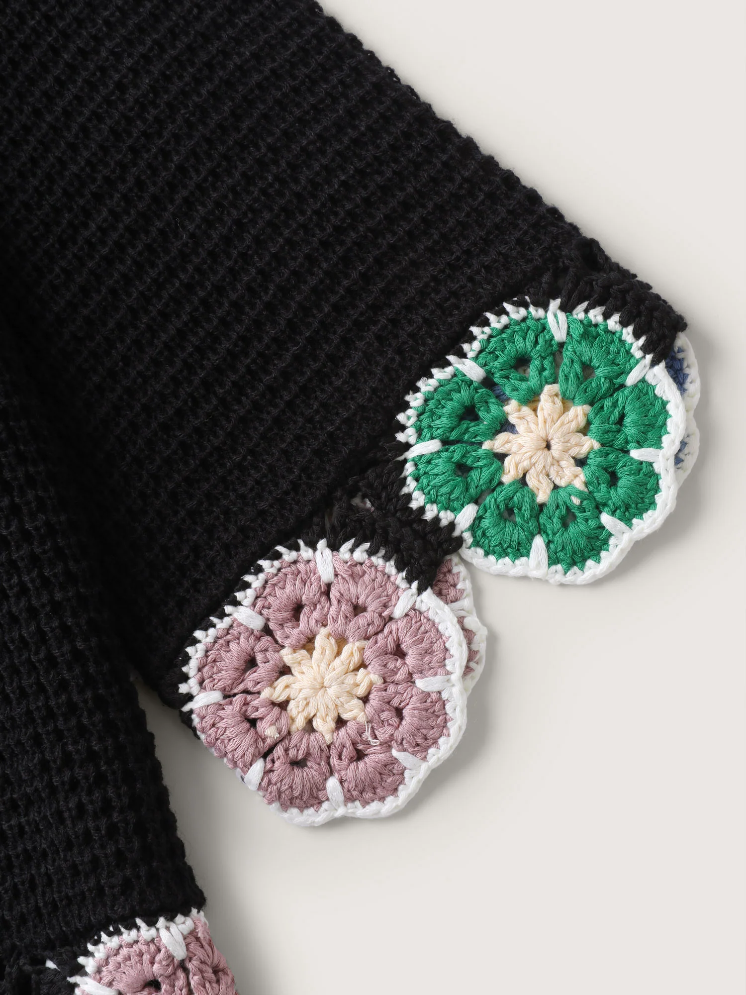 Crochet Floral Hem V-Neck Pullover - Image 5