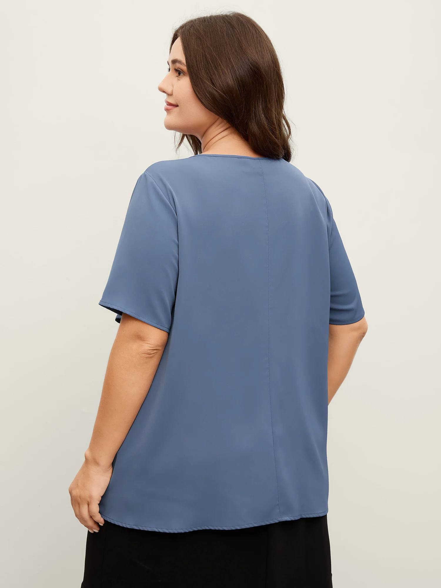 Cross-Tie Metal Detail Solid Blouse - Image 4