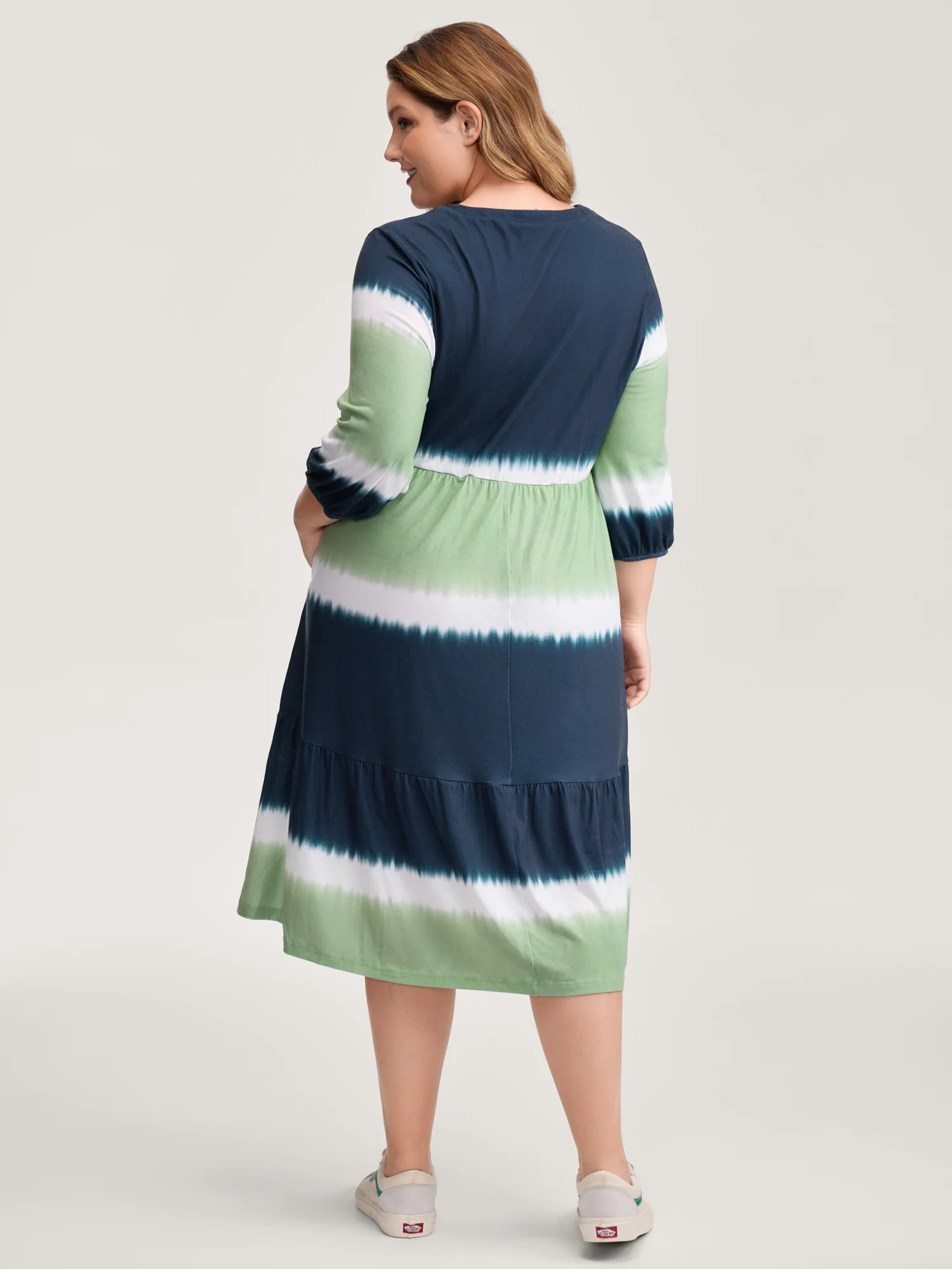 Cross-Tie Neckline Color Gradient Midi Dress - Image 4