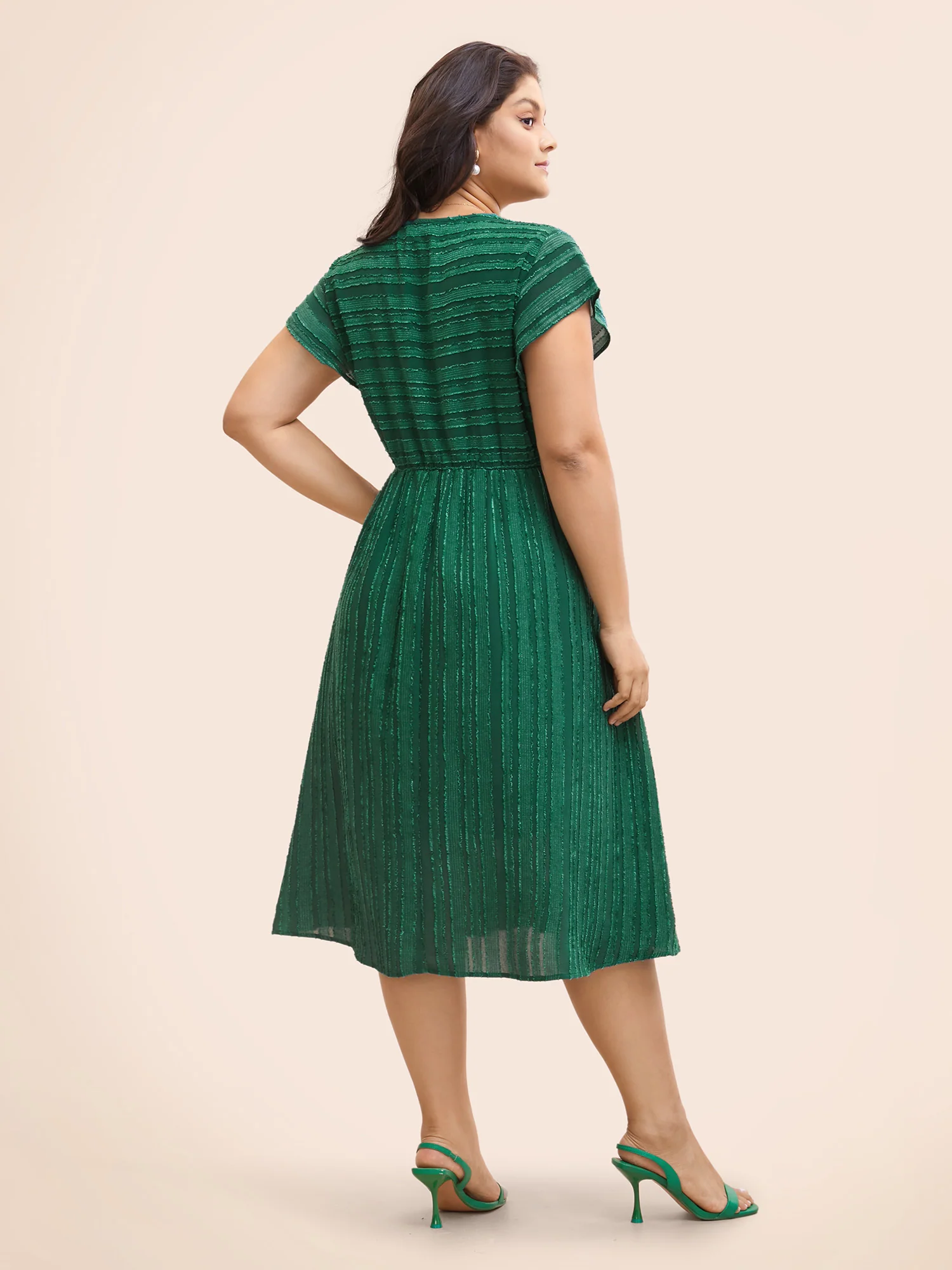 Overlap Collar Plain Textured Midi Dress - Image 4