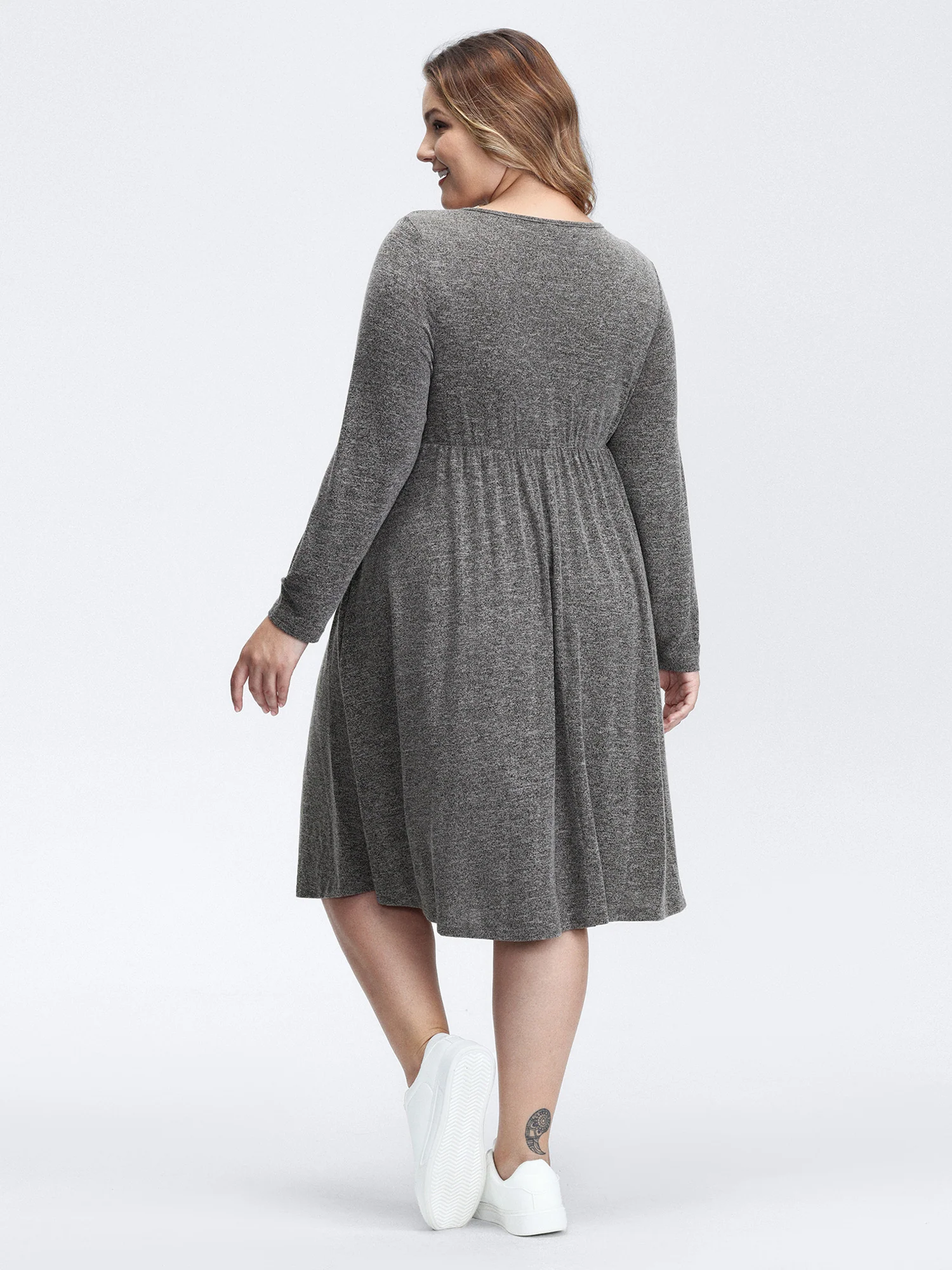 Crossover Waist-Defining Round Neck Midi Dress - Image 4
