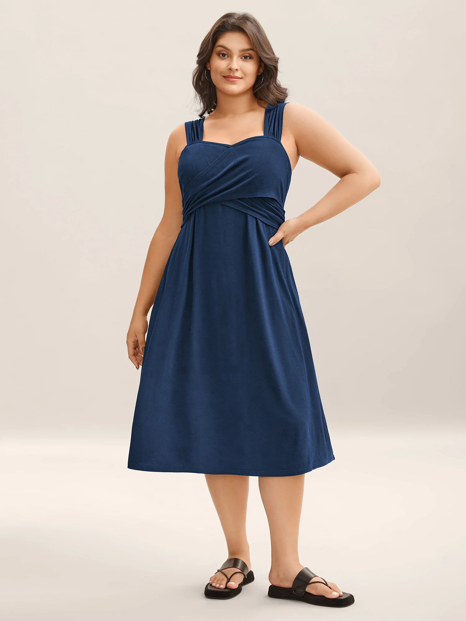 Crosswrap Bodice Pockets Midi Dress - Image 10
