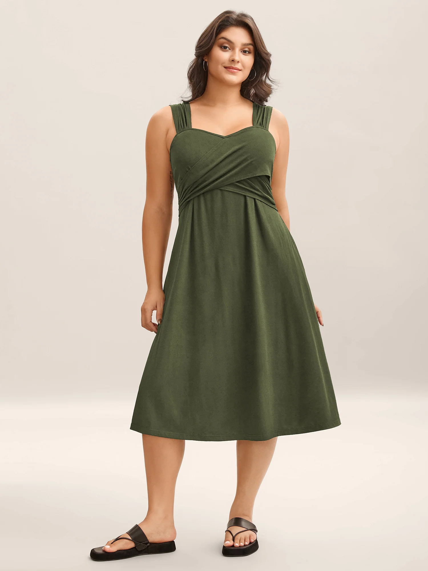 Crosswrap Bodice Pockets Midi Dress - Image 12