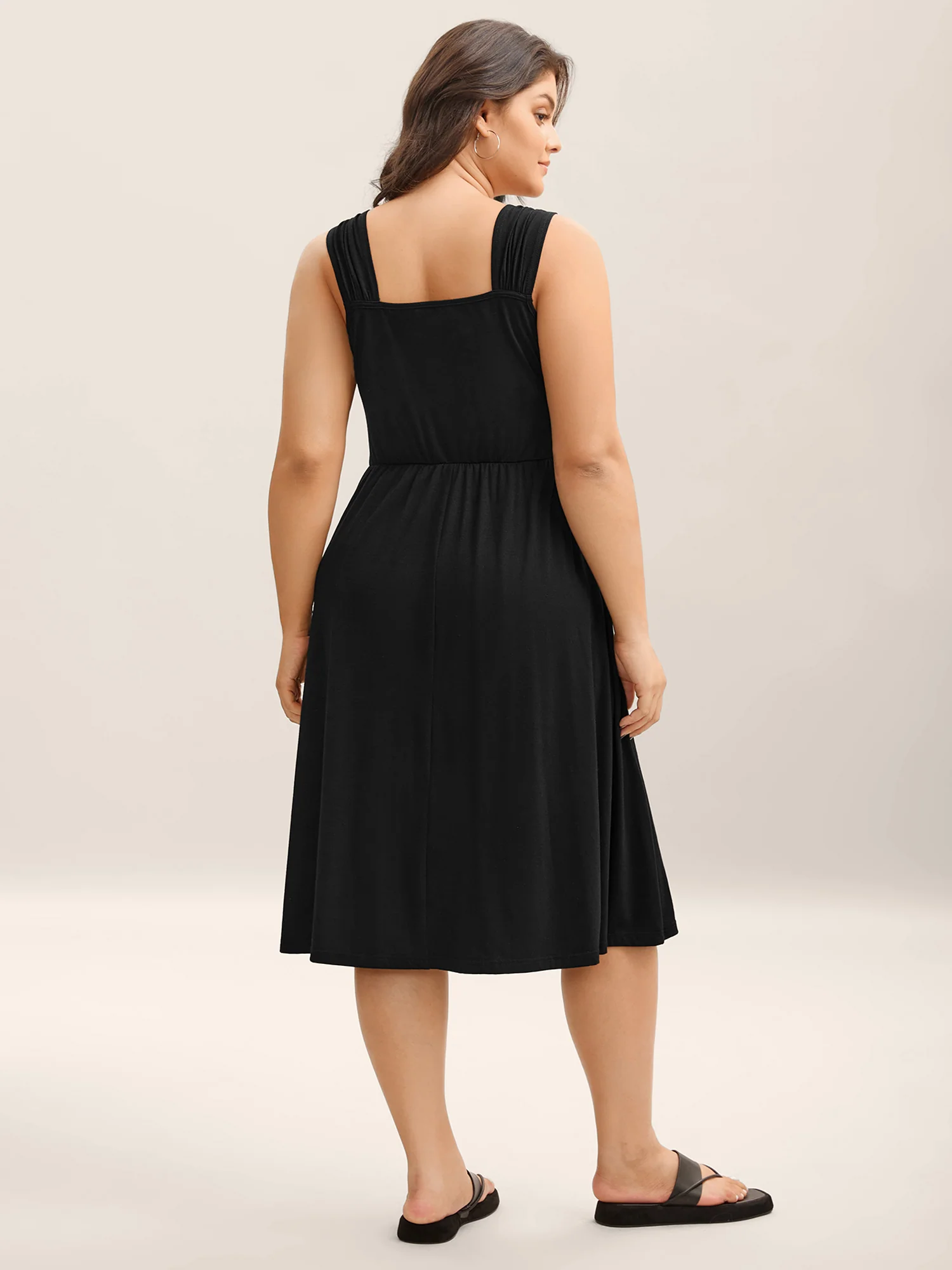 Crosswrap Bodice Pockets Midi Dress - Image 4