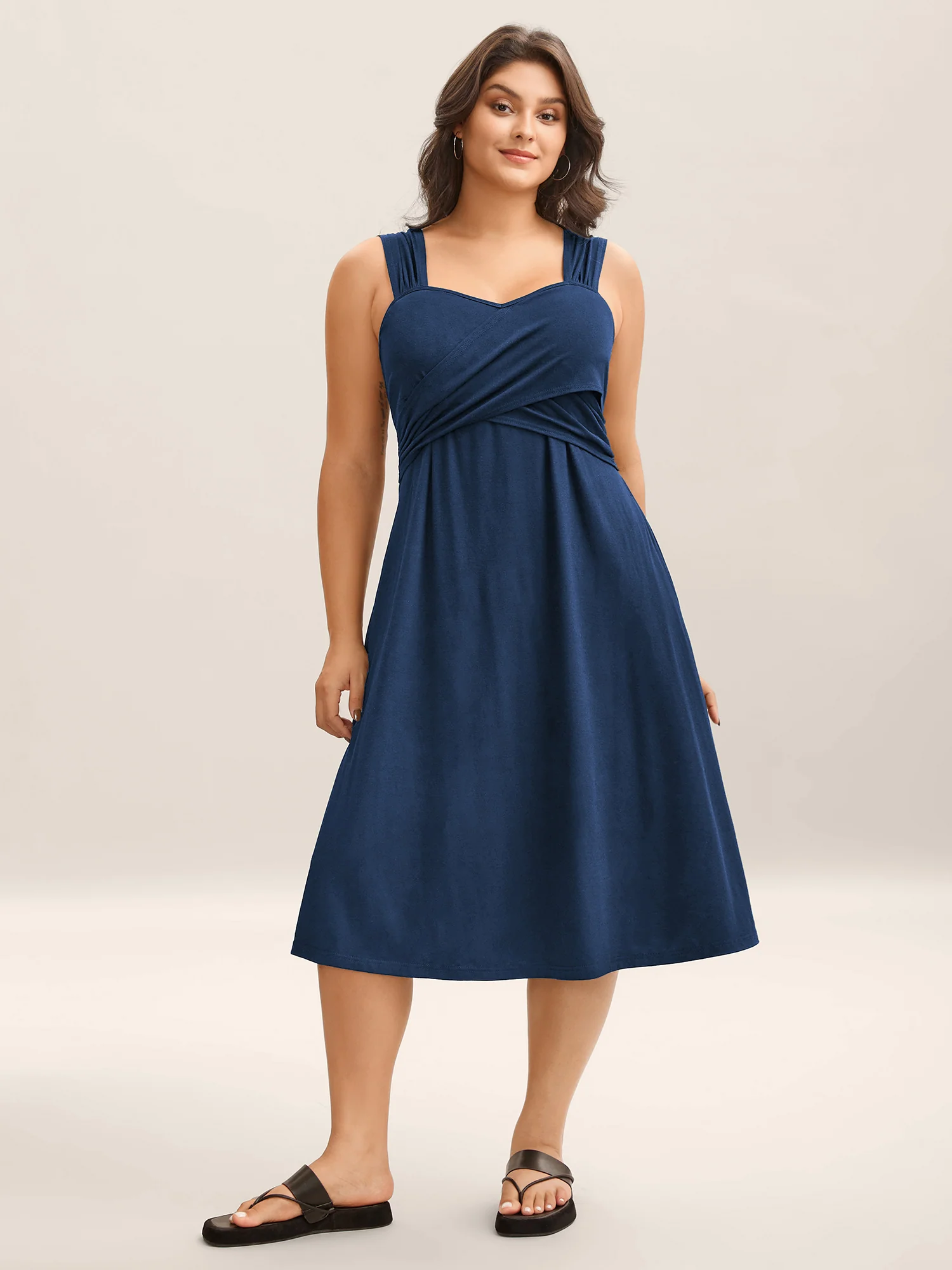 Crosswrap Bodice Pockets Midi Dress - Image 8