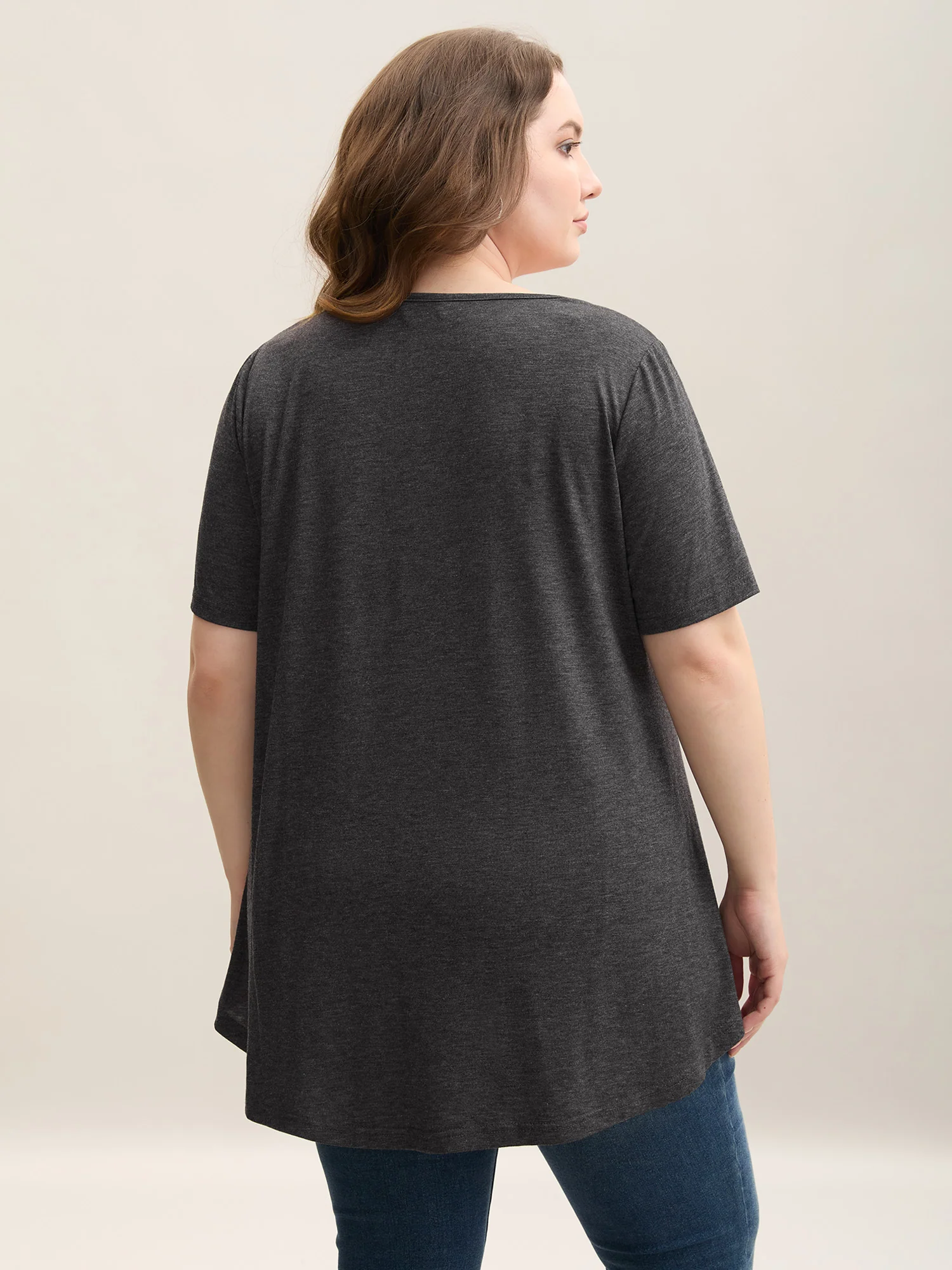 Curved Hem V-Neck Plain Knit Top - Image 4
