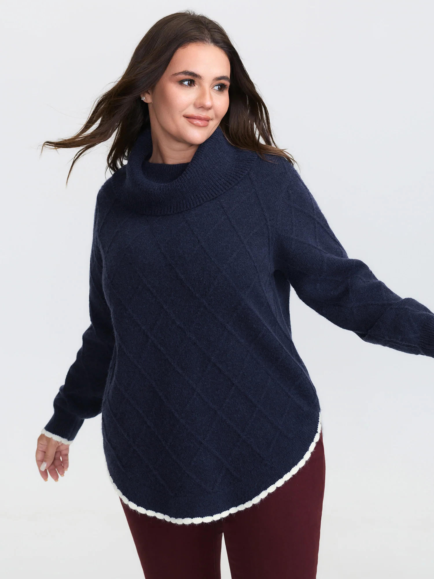 Curvy Contrast Hem Textured Turtleneck Pullover - Image 3