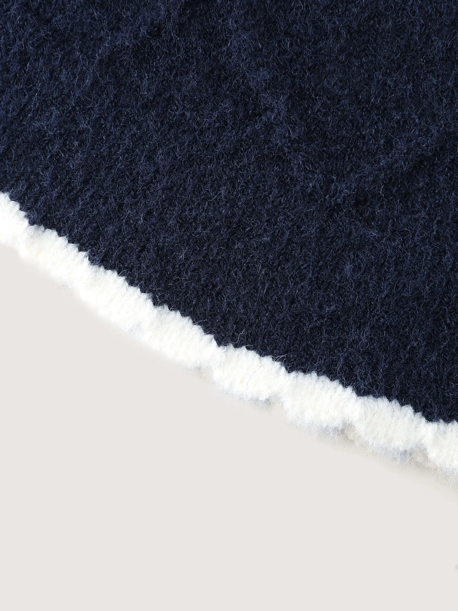 Curvy Contrast Hem Textured Turtleneck Pullover - Image 7