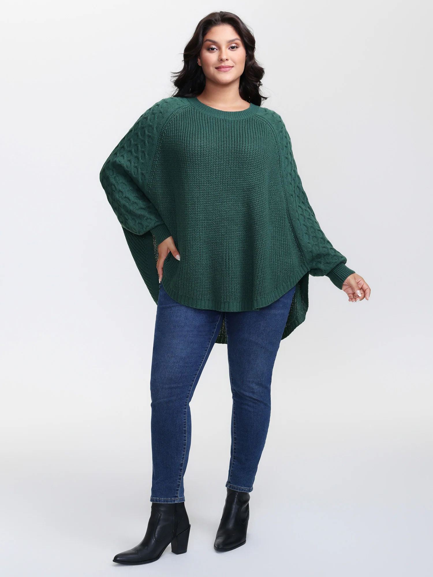 Curvy Hem Bat-Wing Sleeve Pullover - Image 3