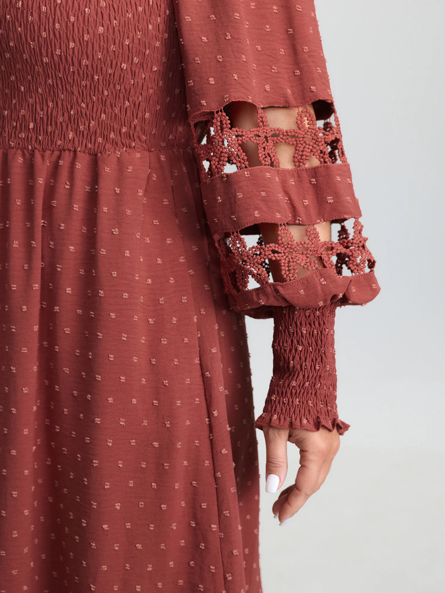 Cut-Out Lace Textured Pockets Midi Dress - Image 5