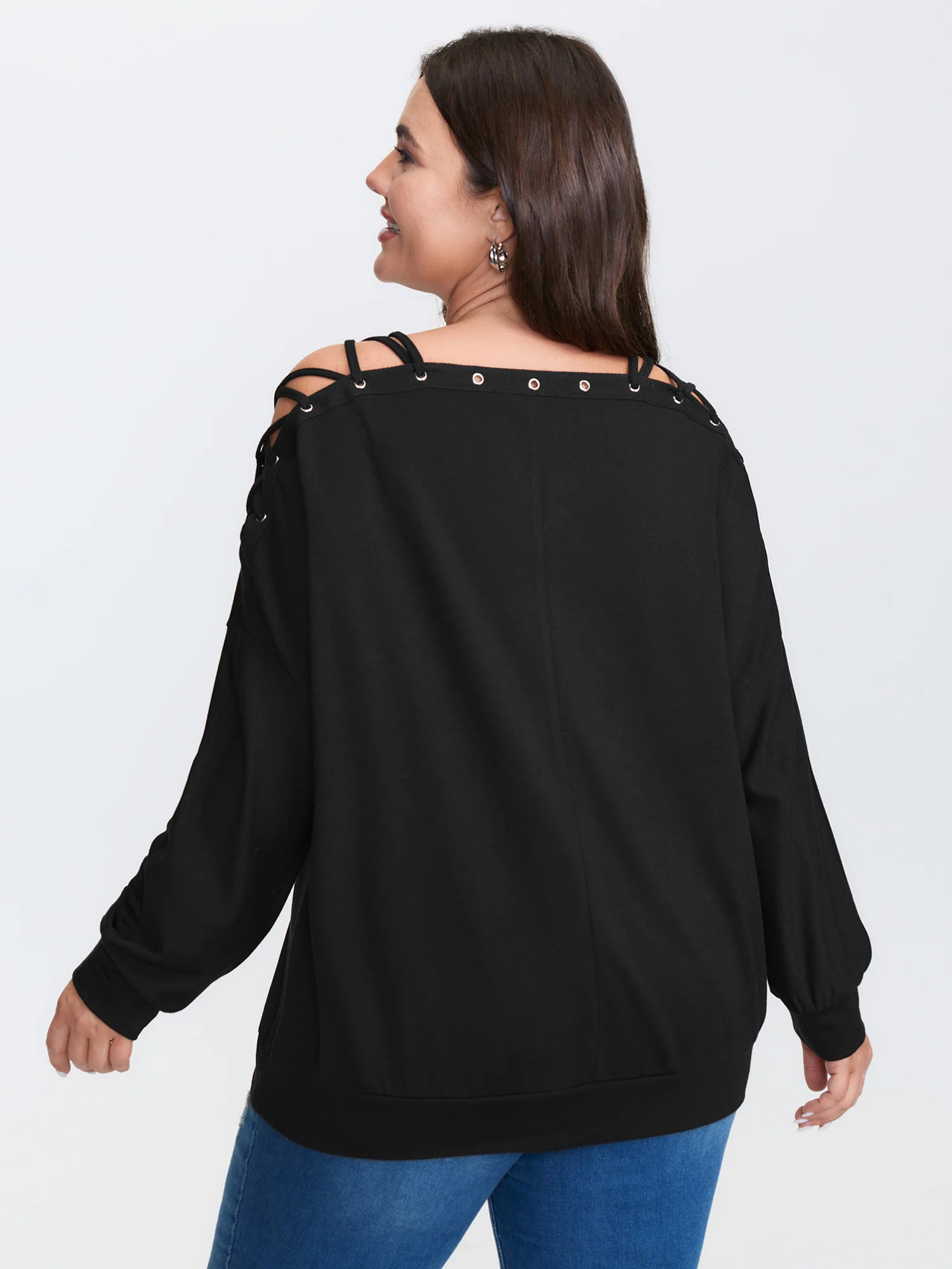 Cut-Out Off-Shoulder Plain Sweatshirt - Image 4