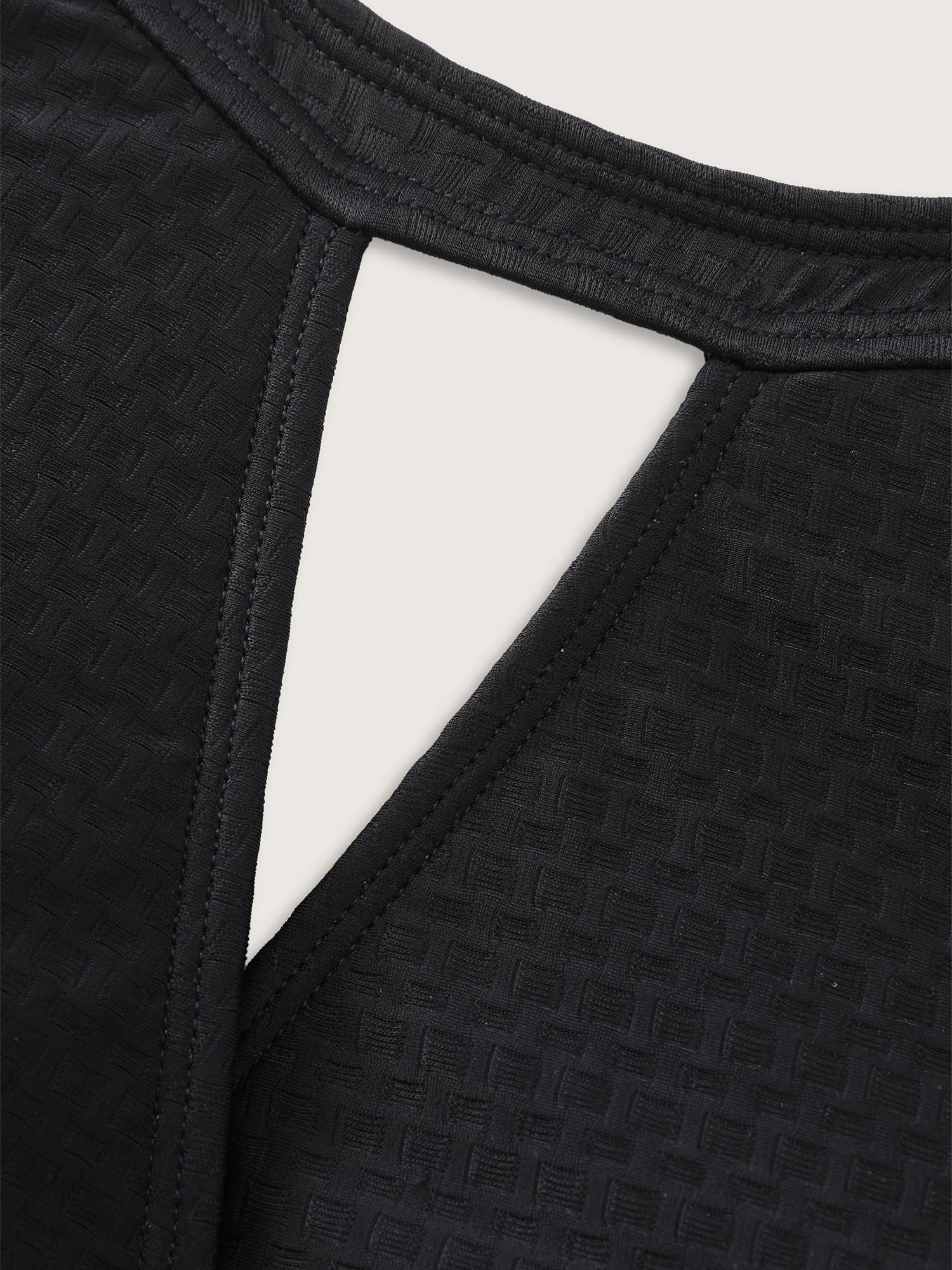 Cut Out Ruched Textured Swim Top - Image 5