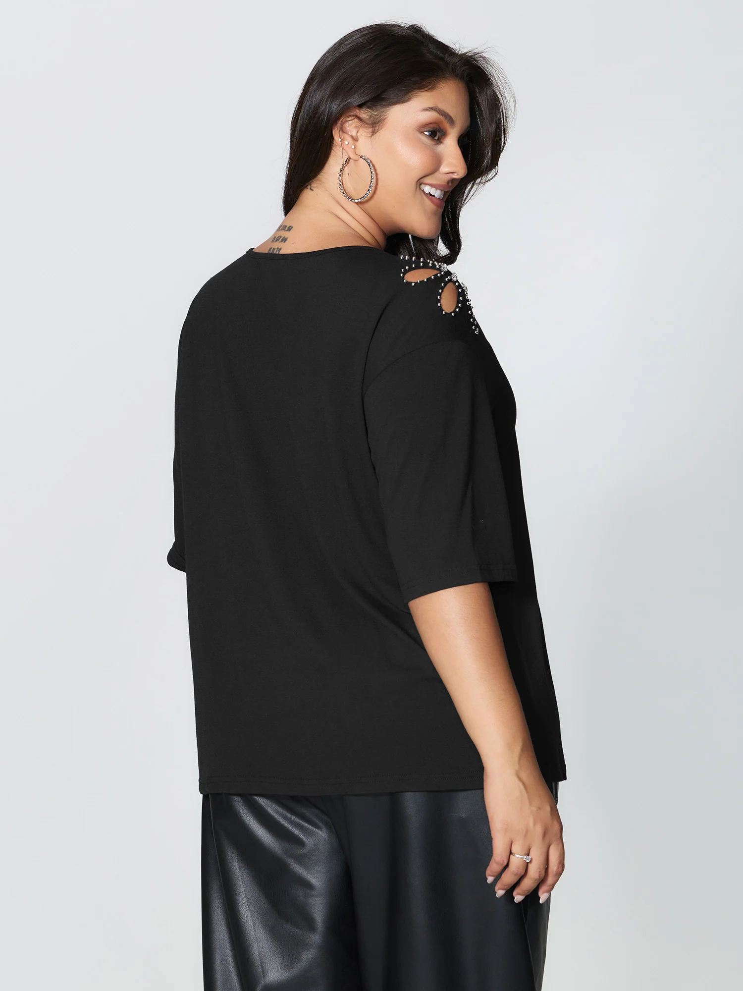 Cut-Out Shoulder Beads T-Shirt - Image 4