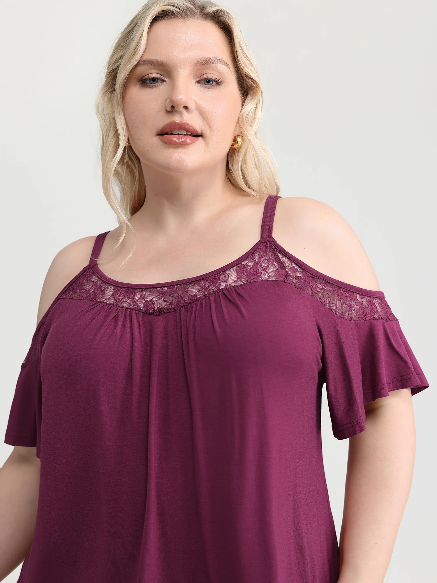 Cut-Out Shoulder Lace Trim Knit Top - Image 2