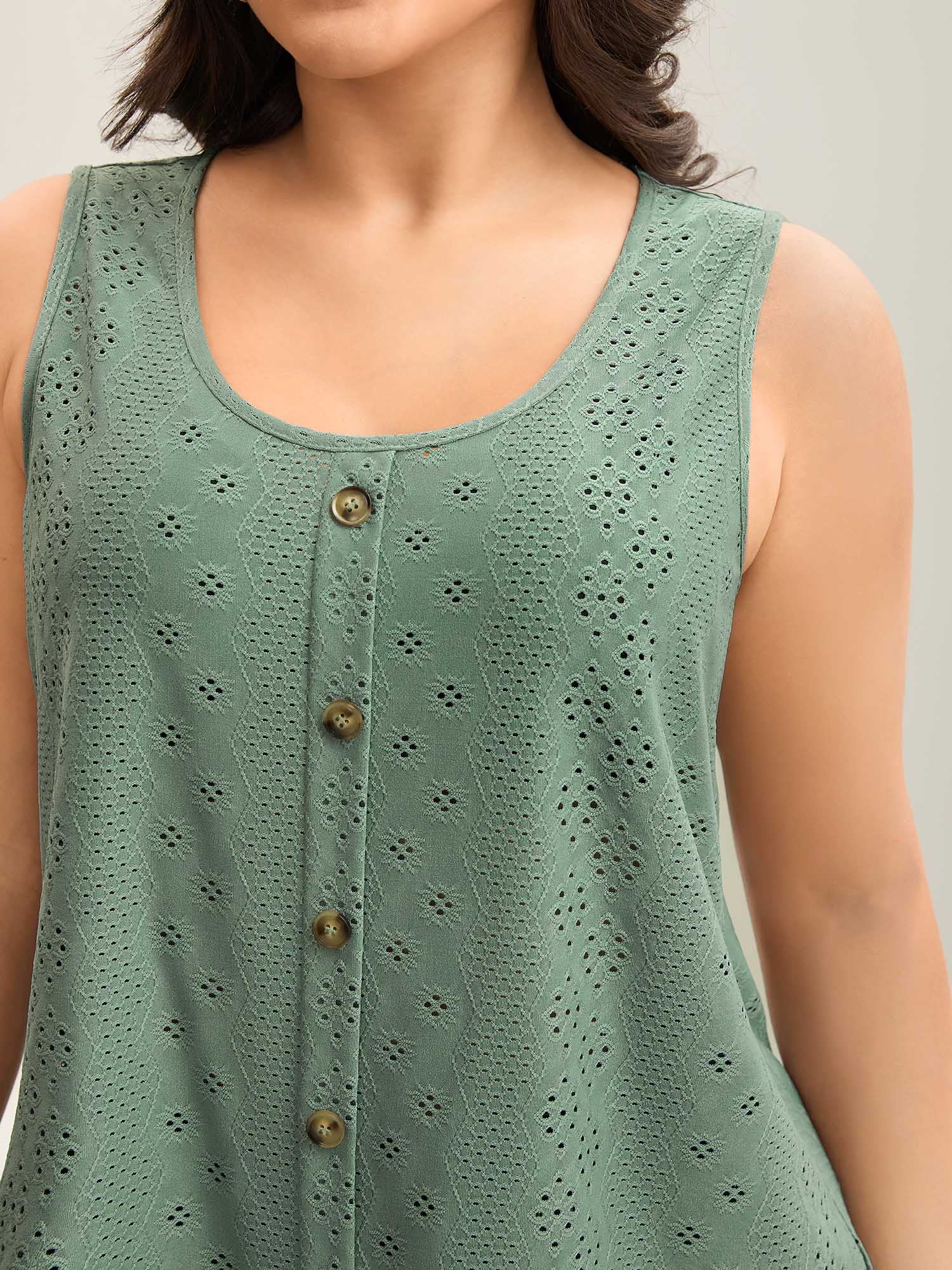 Cut-Out Textured Button Detail Tank Top - Image 2