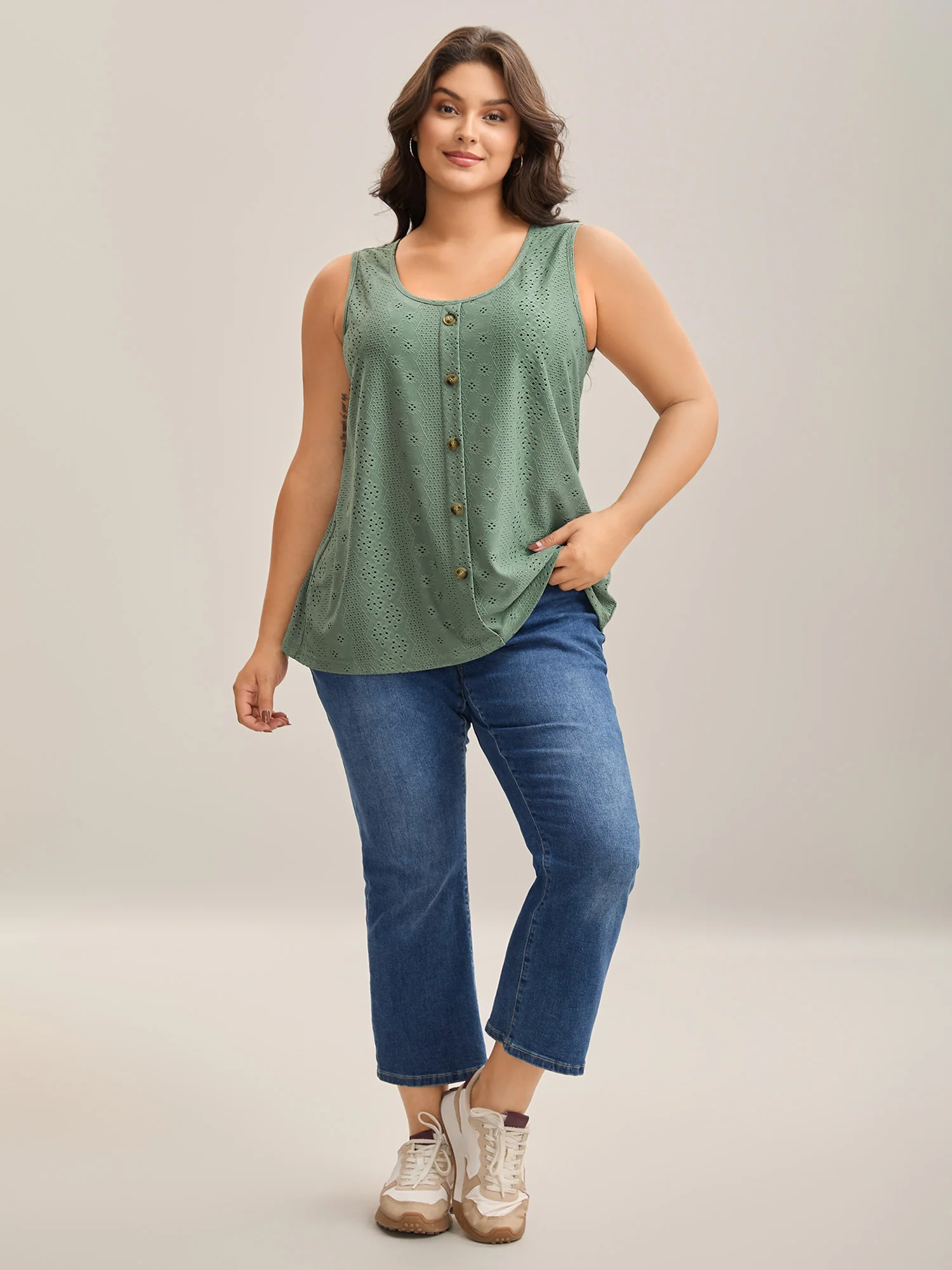 Cut-Out Textured Button Detail Tank Top - Image 3
