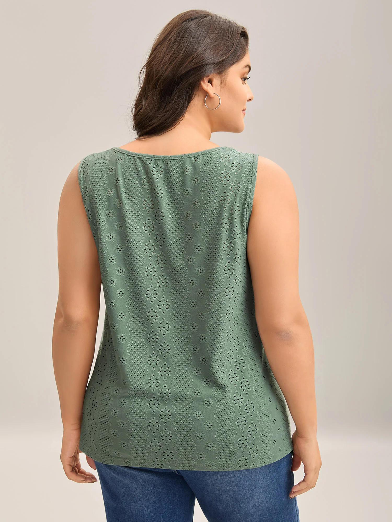 Cut-Out Textured Button Detail Tank Top - Image 4