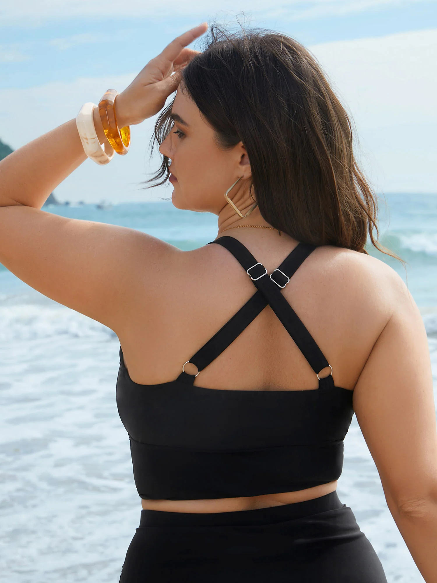 Cut-Out Twisted-Front Swim Top - Image 2