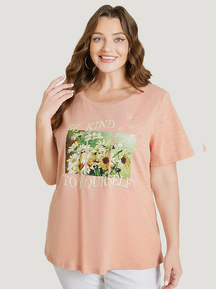 Daisy Floral  & Letter Priint Round Neck T-shirt - Image 3