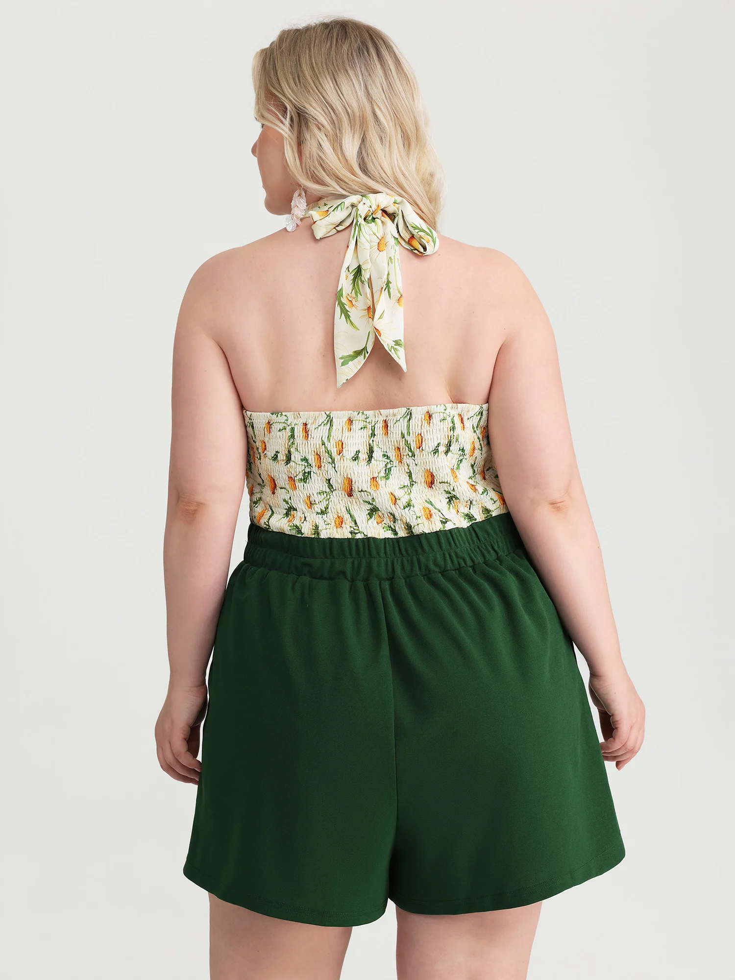 Daisy Print Halter Tie Neckline Romper - Image 4