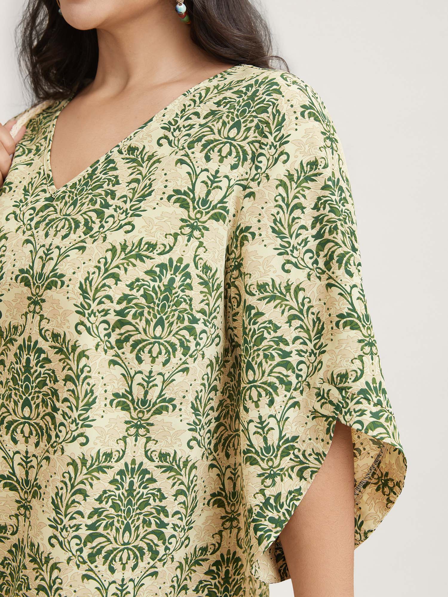 Damask Print Flared Sleeve V-Neck Shirt - Image 3