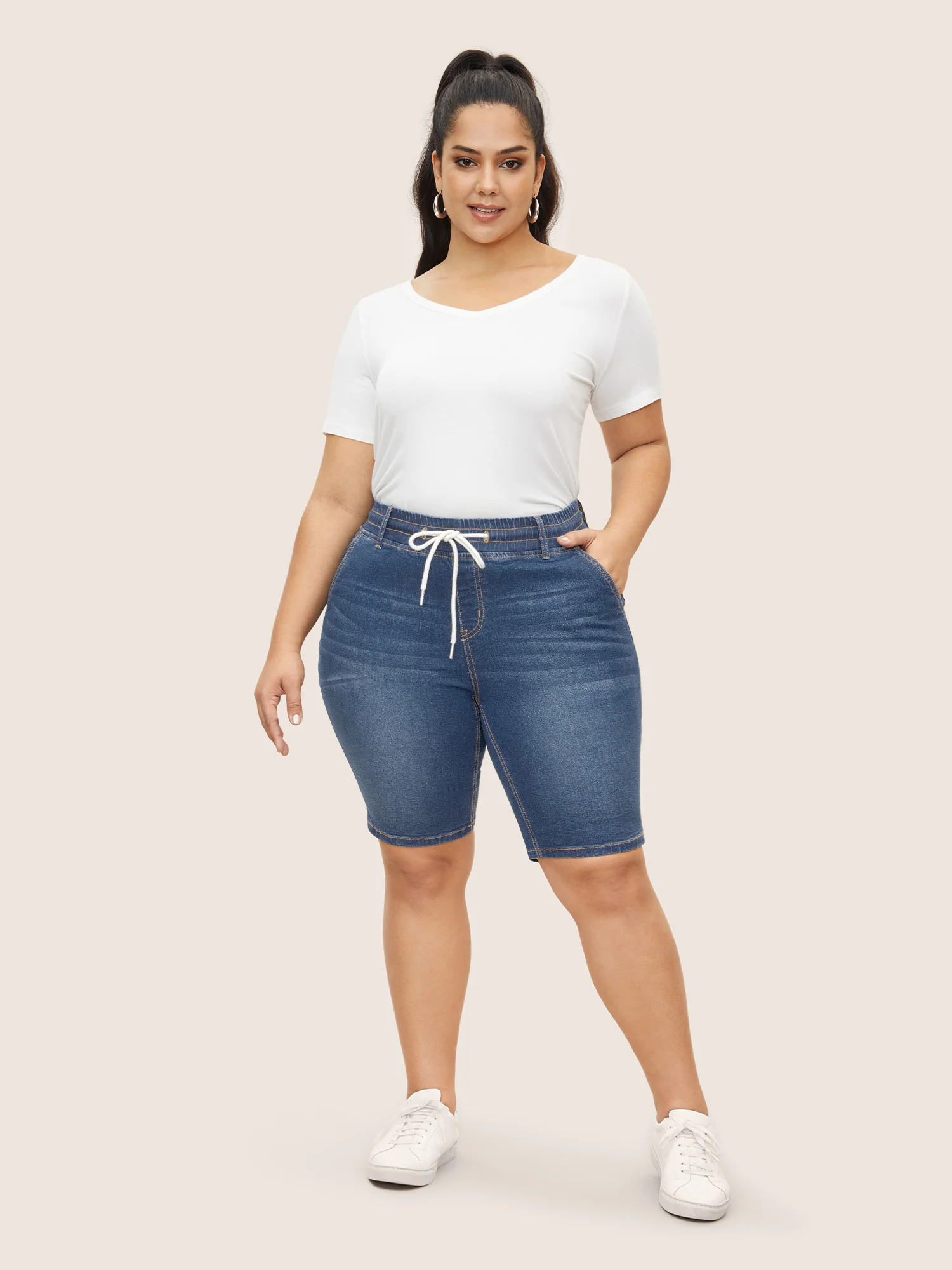 Dark Wash Drawstring Slit Hem Denim Shorts - Image 2