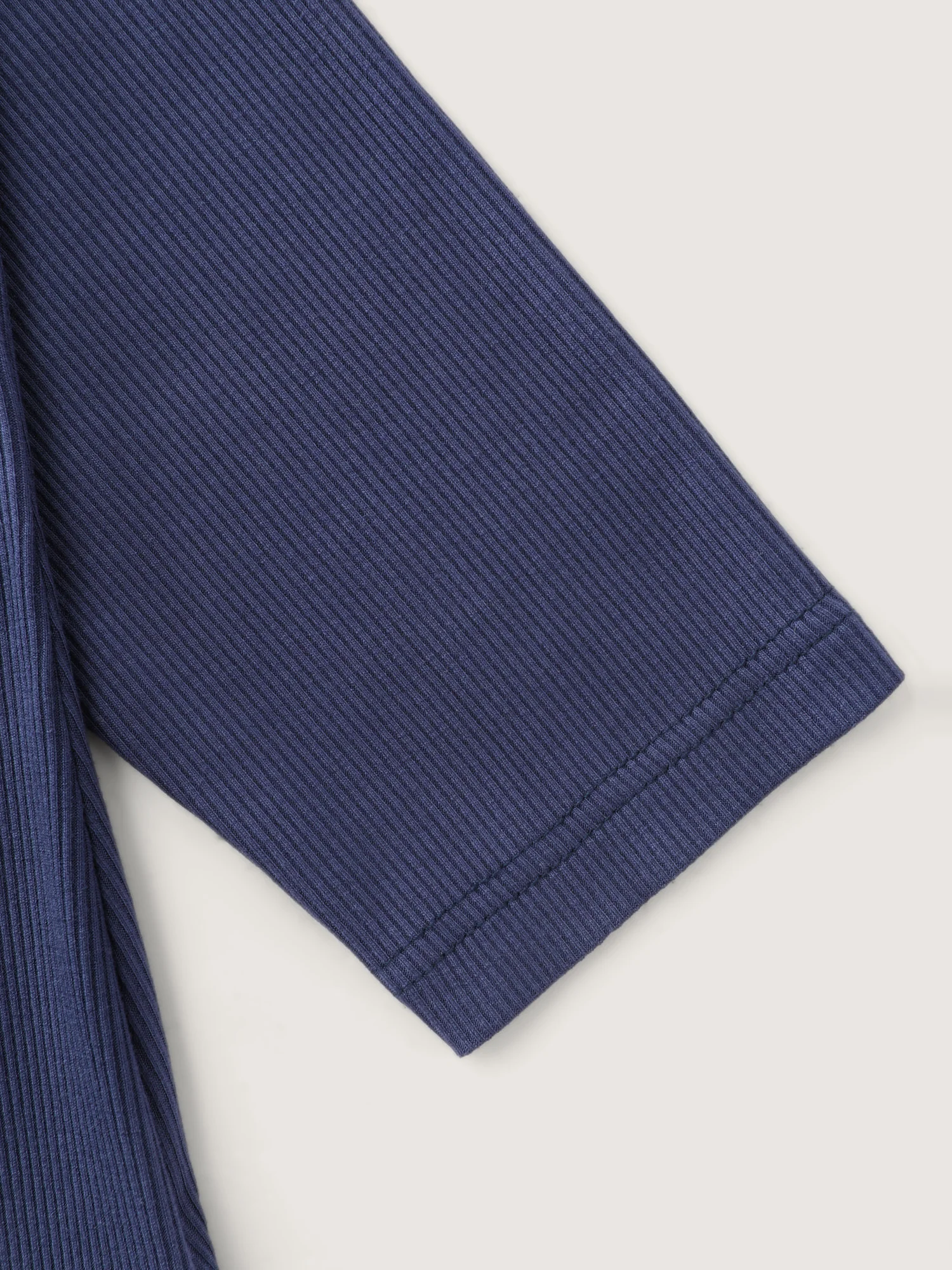 Deep Neckline Ribbed Fitted T-Shirt - Image 5