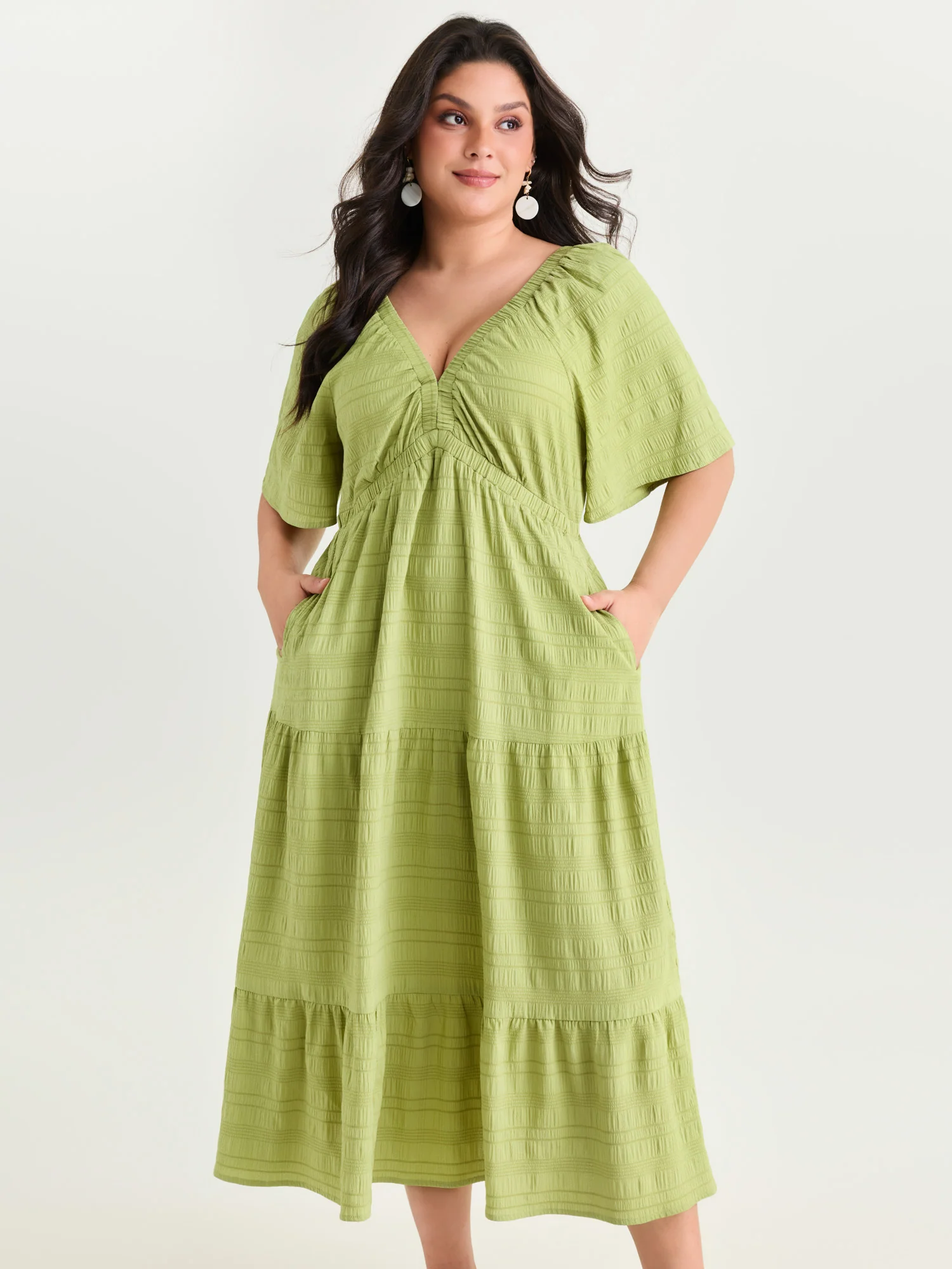 Deep V-Neckline Tiered Flowy Maxi Dress - Image 4