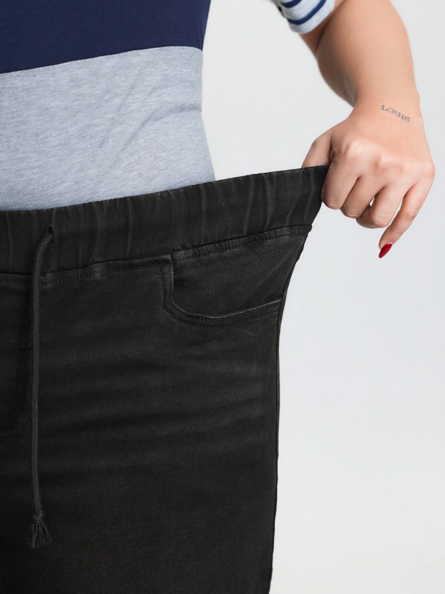 Pull-On Drawstring Elastic Waist Denim Shorts - Image 16