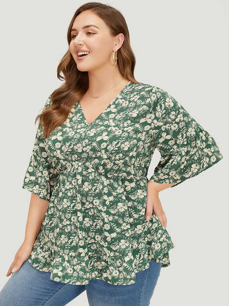 Ditsy Floral Bell Sleeve Flutter Hem Blouse - Image 6