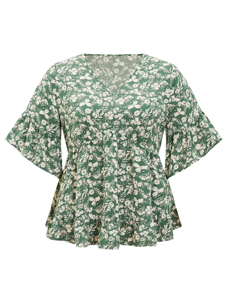 Ditsy Floral Bell Sleeve Flutter Hem Blouse - Image 9