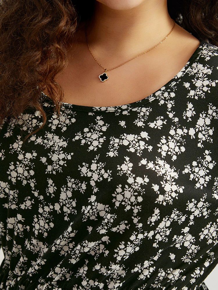 Ditsy Floral Crew Neck High Low Hem T-shirt - Image 6