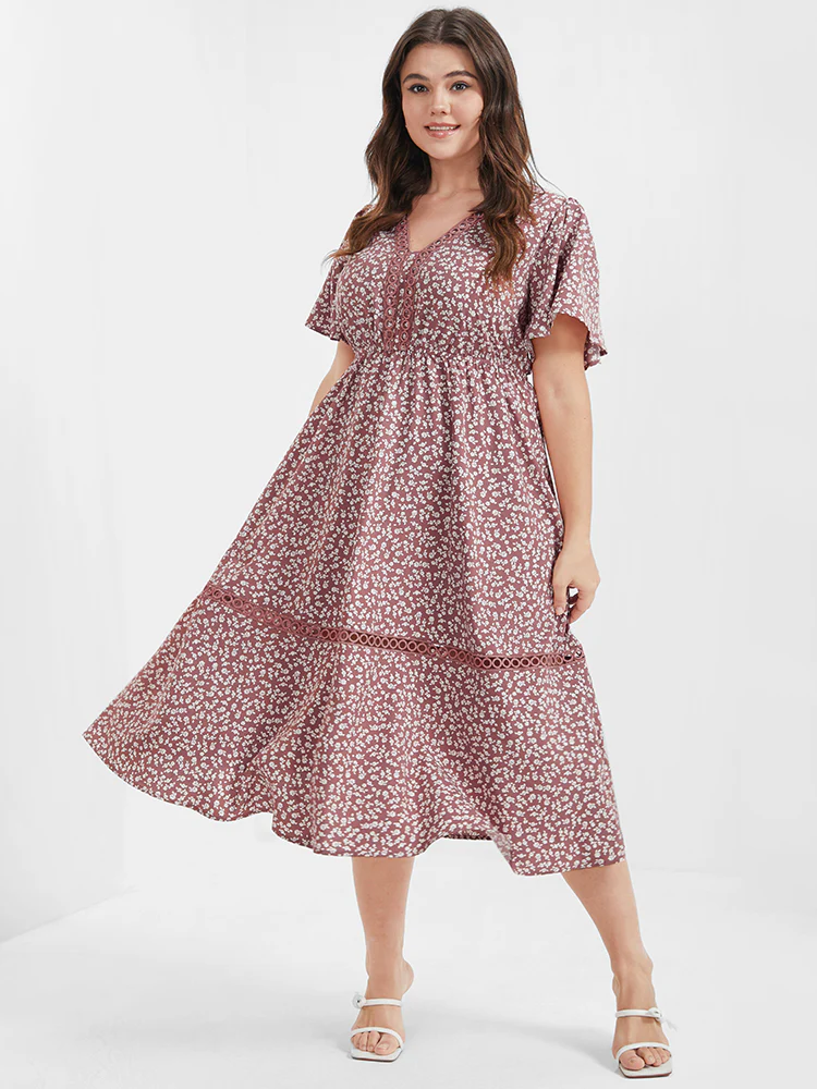 Ditsy Floral Crochet Lace Ruffled Midi Dress - Image 3