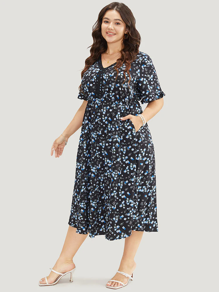 Ditsy Floral Dolman Sleeve Tassels Contrast Lace  Pocket Split Dress - Image 4