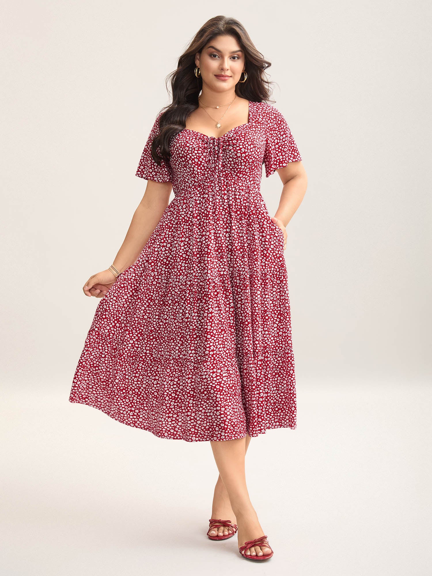 Ditsy Floral Sweetheart Drawstring Pocket Tiered Dress - Image 33