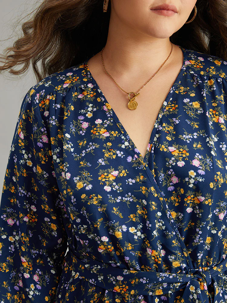 Ditsy Floral Elastic Cuffs Surplice Neck Dress - Image 5