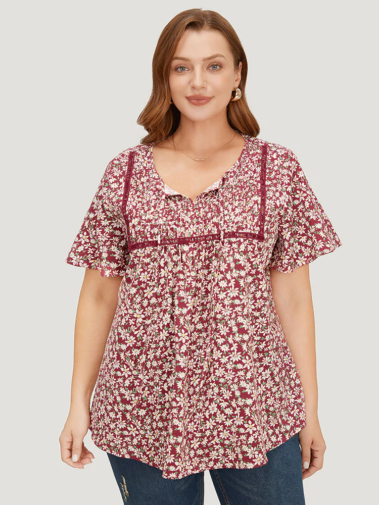 Ditsy Floral Lace Gathered Tie Neck Blouse - Image 2