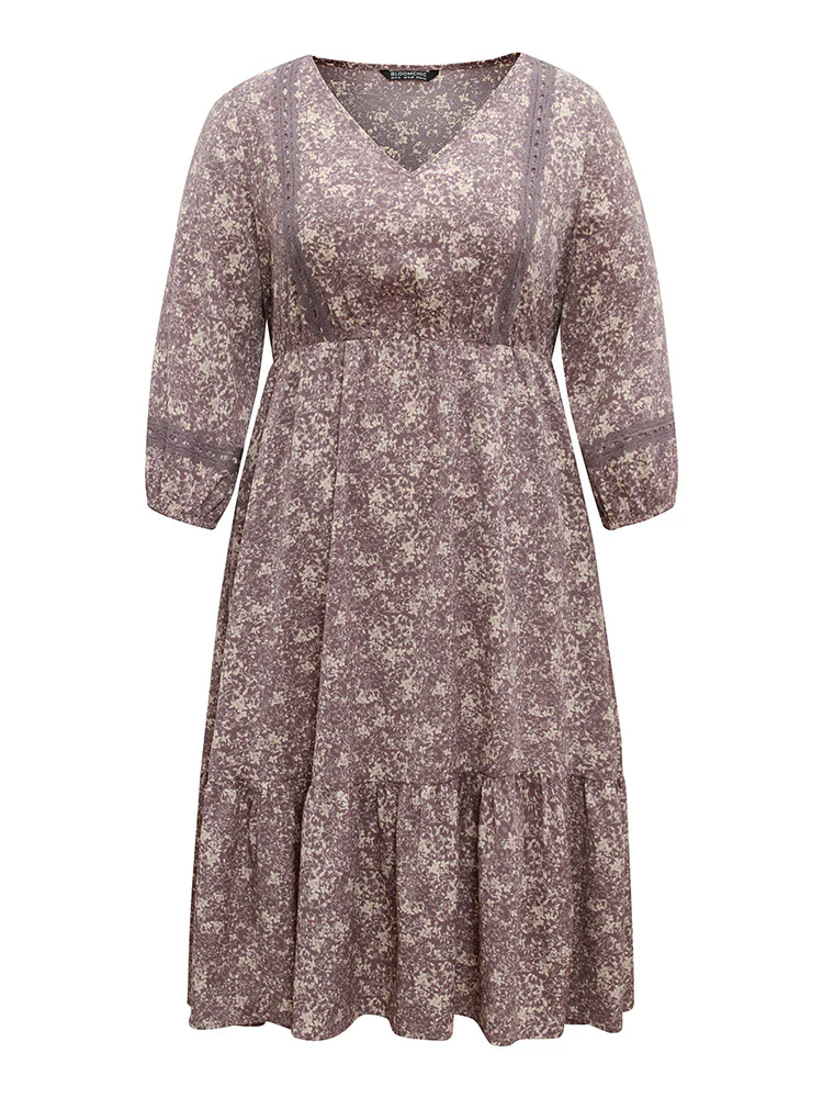 Ditsy Floral Layered Flutter Hem Lace Insert Dress - Image 6
