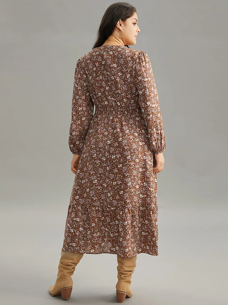 Ditsy Floral Notched Flutter Hem Dress - Image 3