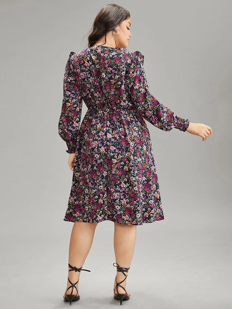 Ditsy Floral Notched Pocket Shirred Cuffs Dress - Image 2