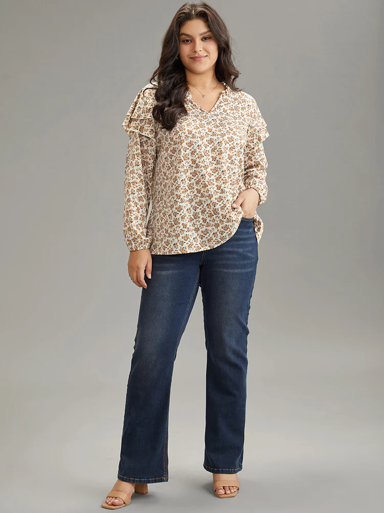 Ditsy Floral Notched Tiered Ruffles Lantern Sleeve Blouse - Image 4