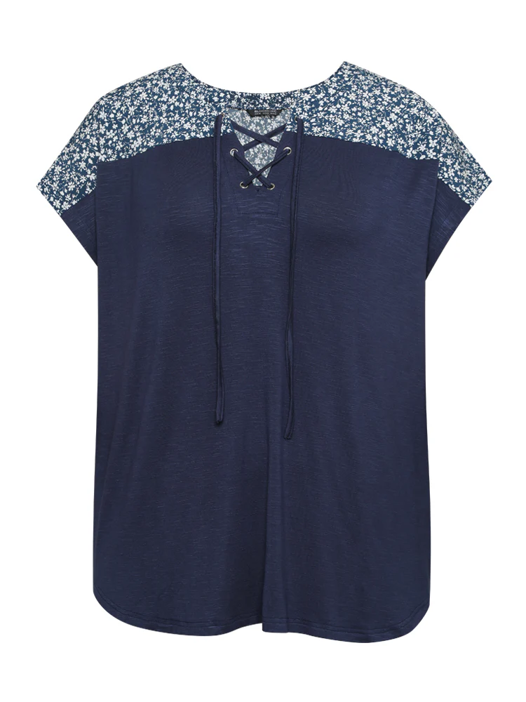 Ditsy Floral Patchwork Lace Up Notched T-shirt - Image 10