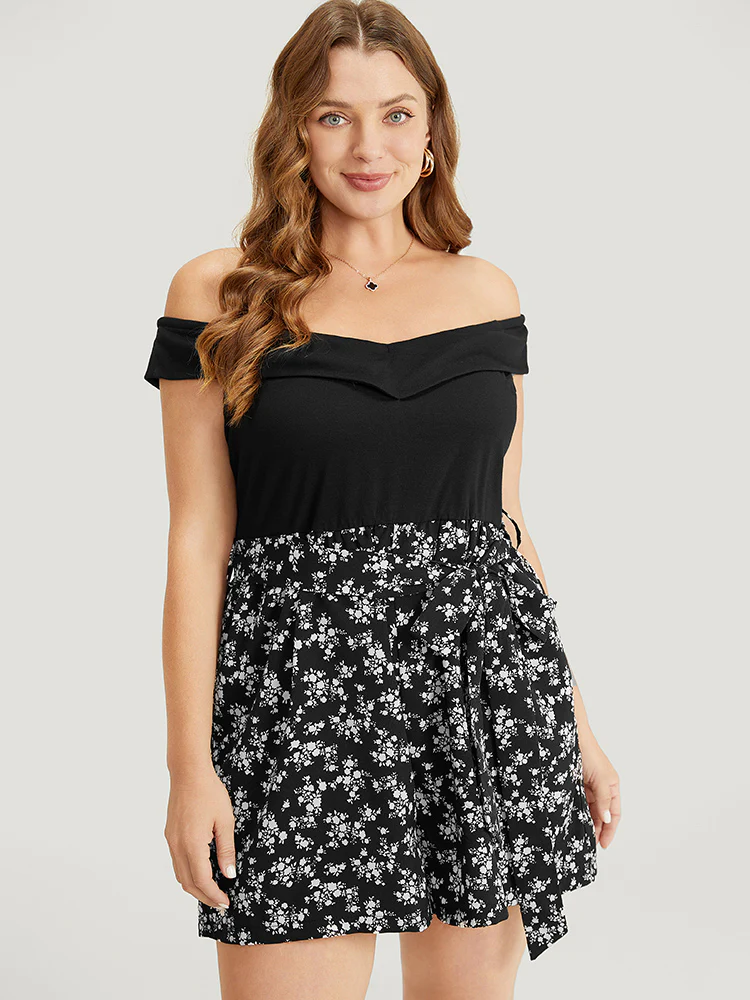Ditsy Floral Patchwork Pocket Belted Off Shoulder Romper - Image 5