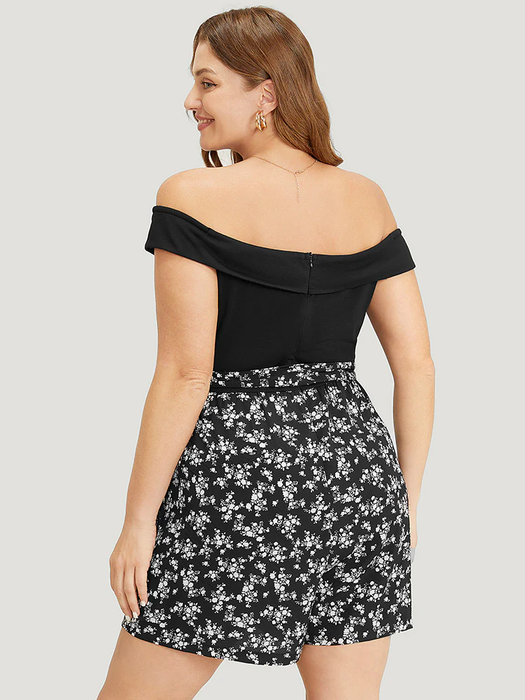 Ditsy Floral Patchwork Pocket Belted Off Shoulder Romper - Image 7